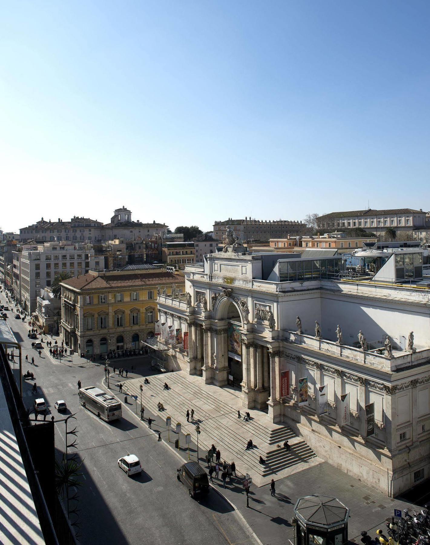 Hotell Esposizione 3*